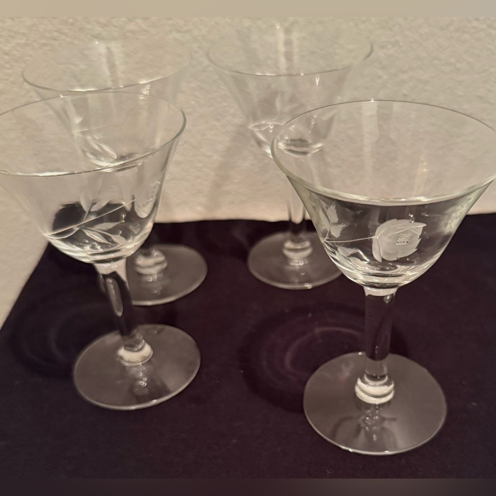 4 Vintage Rose etched sm. Cordial glasses. 4.5”H 4oz